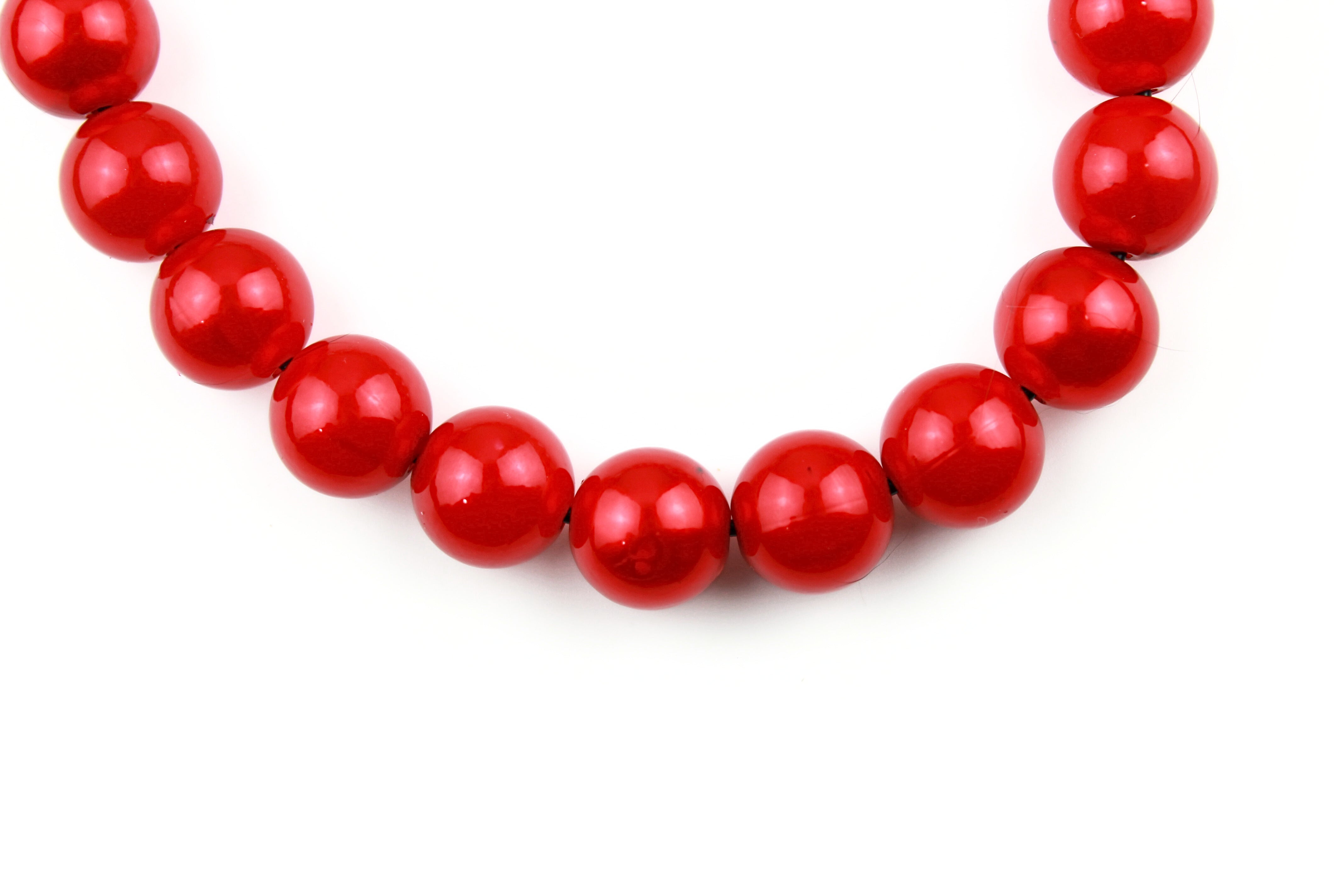 16mm RED pearl bead collar necklace for dog, with black o-ring collar. slip on style